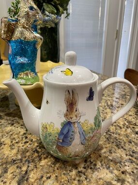 NEW Beatrix Potter Ceramic Tea Pot